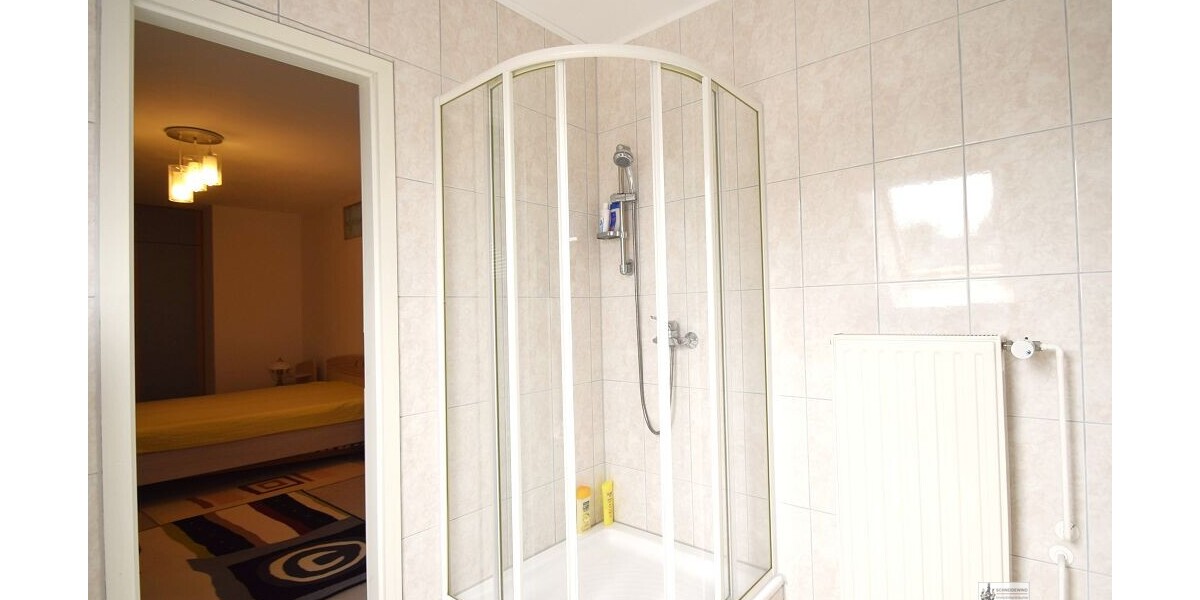k-Dusche im OG Bad